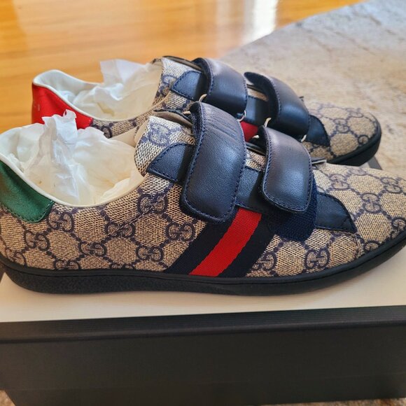 Gucci Sneakers - Picture 1 of 13